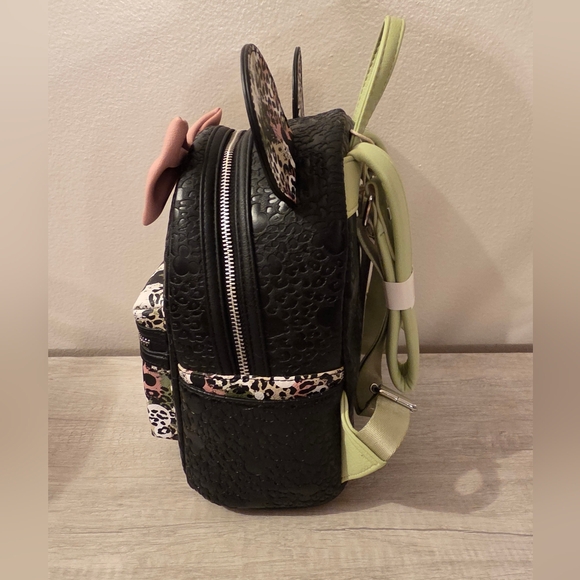 NWT Disney Parks Loungefly Minnie Mouse Icon Animal Print Mini Backpack. - Picture 5 of 6